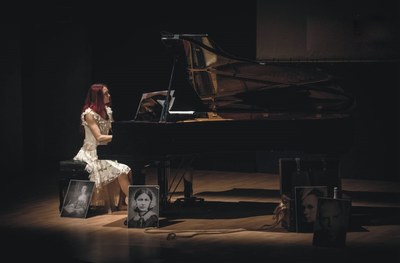 Música: "Némesis, dones invisibles"