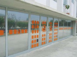 Tarda jove dedicada al consum de drogues i les addiccions