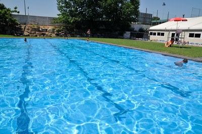 Obert per vacances: espais verds i  piscines descobertes, principals reclams de l'estiu