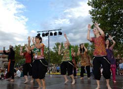L'Associació Catalana de Bollywood dóna el toc exòtic a la Festa Major 2012