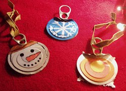 Aprèn a fer guarniments de Nadal amb material reciclat al Mercat Ecològic del Vallès