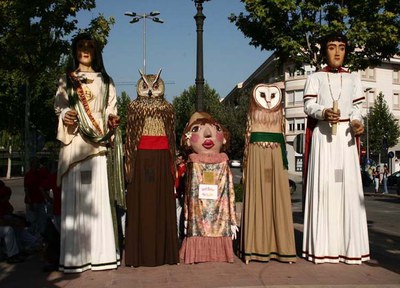 La Colla de Geganters i Grallers de Sant Quirze i Diables de Sant Quirze celebren enguany els seus respectius 30 i 20 aniversari