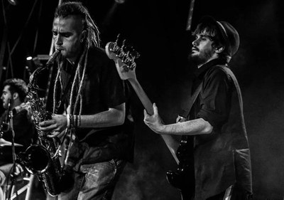 El mític grup Brams, AlQuadrat i altres formacions, en el cartell musical de les Barraques