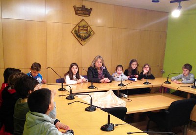 Alumnes de l'escola Lola Anglada visiten l'Ajuntament
