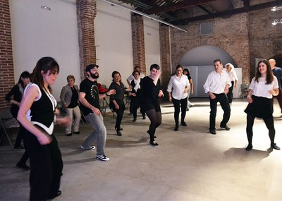 Sant Quirze balla swing per una causa solidària