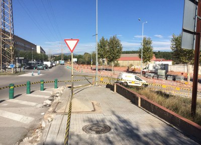 Comença l'arranjament de les mitjanes i de la rotonda de l'avinguda Egara
