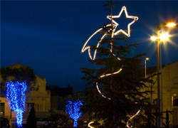 Un total de 58 punts del municipi gaudeixen ja de l'enllumenat de Nadal
