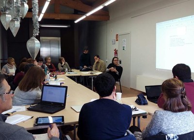 El debat de l’educació de persones adultes:  Cap a on anem? Nous camins