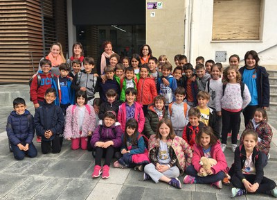 L'alumnat de tercer de primària del Taula Rodona visita l'Ajuntament