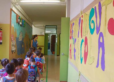 Les famílies de Sant Quirze trien els centres del poble per iniciar P3