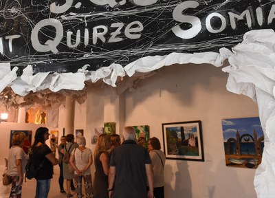Artistes locals somnien un Sant Quirze inimaginable