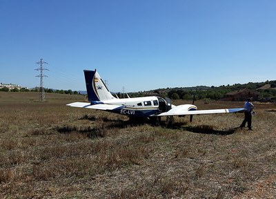 Activat el Pla Bàsic d'emergències arran de l'aterratge per avaria d'una avioneta a Can Poncic
