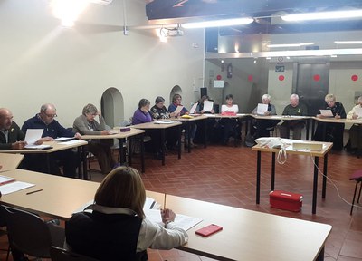 Alumnes dels cursos de català, voluntaris i aprenents acomiaden l’any 