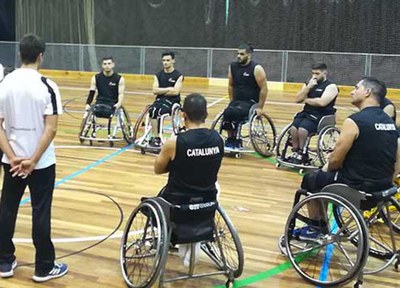 La Selecció Catalana de Bàsquet en cadira de rodes entrenarà demà a Sant Quirze
