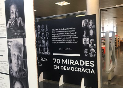 L’exposició “70 mirades en democràcia”, a la Biblioteca Municipal