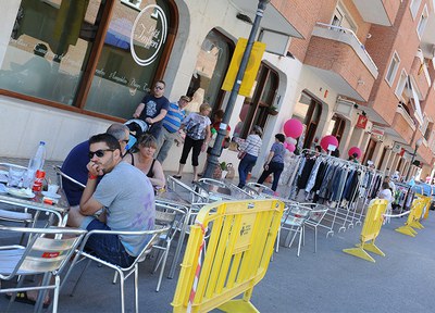 Formació sobre consum a escoles i establiments