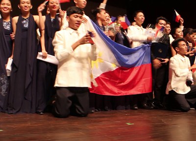 Nova actuació de la coral Ligao National High School Voice Chorale