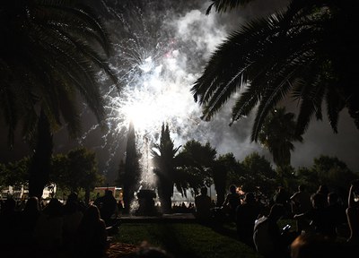 El castell de focs posa el punt i final a una Festa Major molt participativa i amb propostes de qualitat