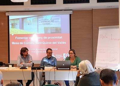 L’Ajuntament de Sant Quirze del Vallès presenta la Mesa de Comerç com a instrument de referència per potenciar el teixit comercial