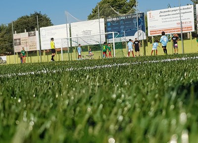Handbol, voleibol i futbol reprenen les competicions el proper cap de setmana
