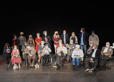 Un emotiu acte homenatja les persones nonagenàries i centenàries del municipi