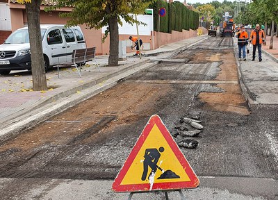 Avancen a bon ritme les obres d’asfaltat i pintura viària al municipi