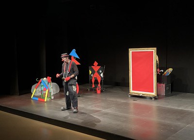 Alumnat d’El Turonet i el Lola Anglada gaudeixen avui de Marcel Gros
