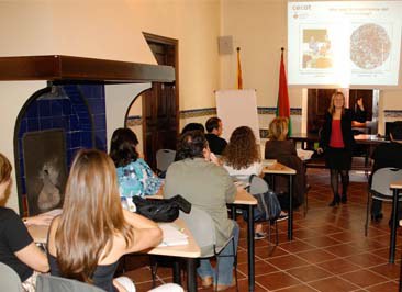 Saber presentar-se eficientment en un minut pot aportar negoci