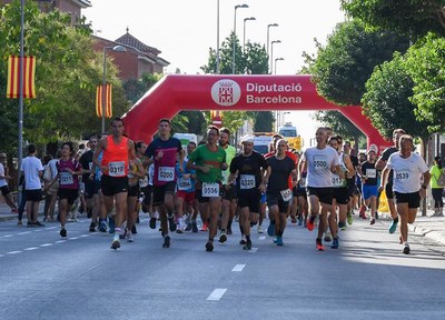 Més de 350 persones persones han participat avui a la Cursa Popular Solidària