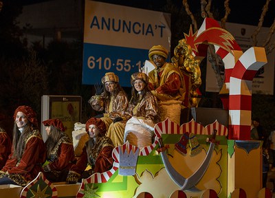 Sant Quirze rep els Reis d'Orient amb una cavalcada plena de màgia