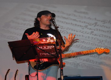 El grup de rock català Lax'n Busto oferirà una classe magistral a l'alumnat de l'escola Purificació Salas Xandri