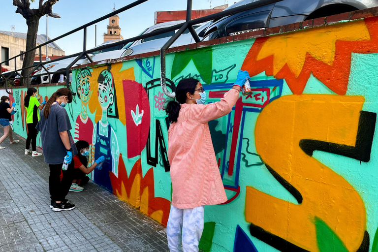 Imatges captades durant la realització del mural