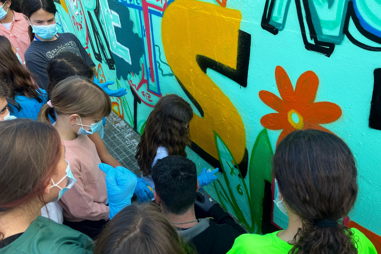 Imatges captades durant la realització del mural