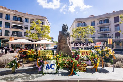 Monument amb ofrenes