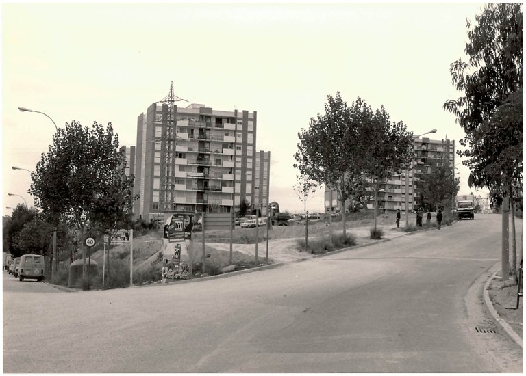 Cantonada entre l'Av. Ègara i la Rda. Arraona (actual ubicació del CAP)
