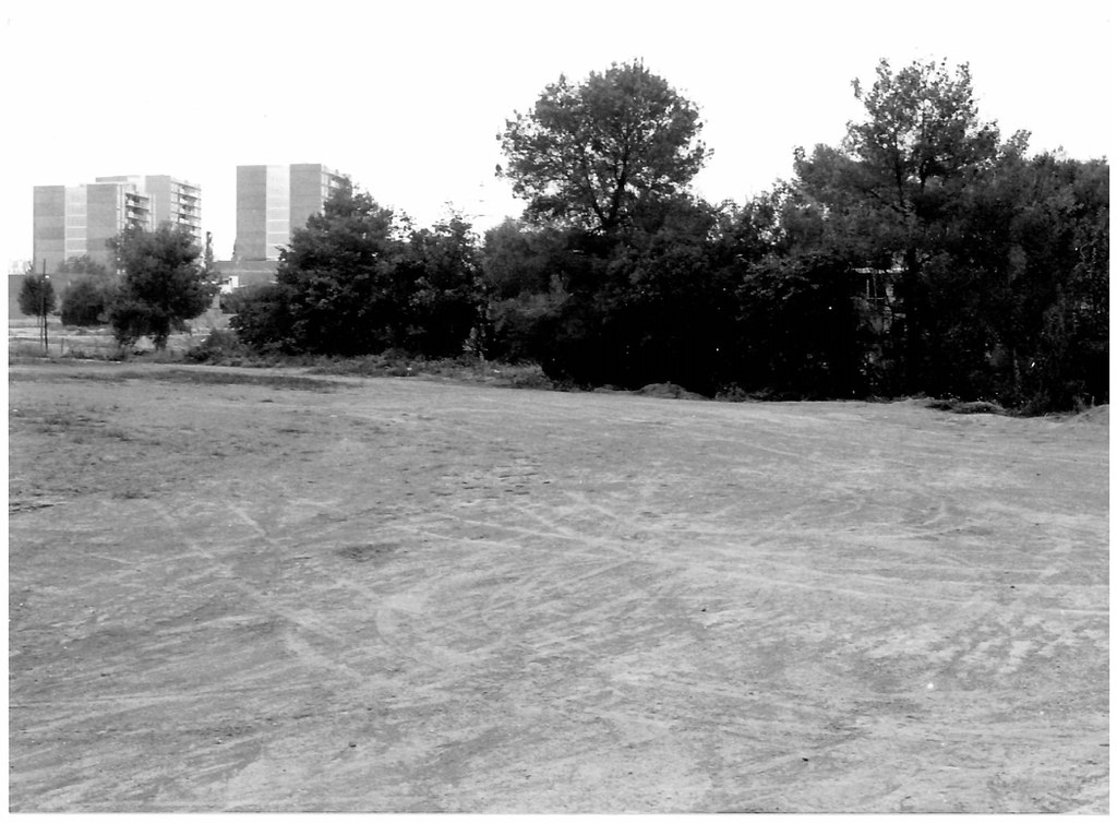Vistes dels "Living Club" des del costat de la Masia de Can Feliu.