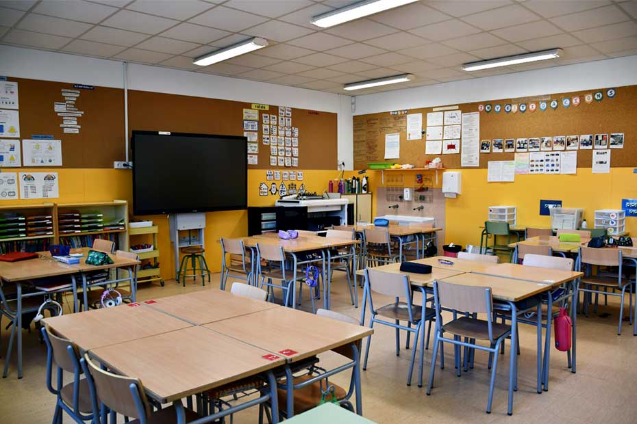 aula-escola-pilarin-bayes.jpg