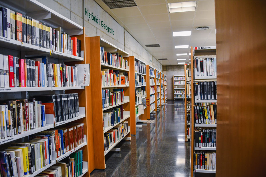 biblioteca-marcel-ayats-sqv12.jpg