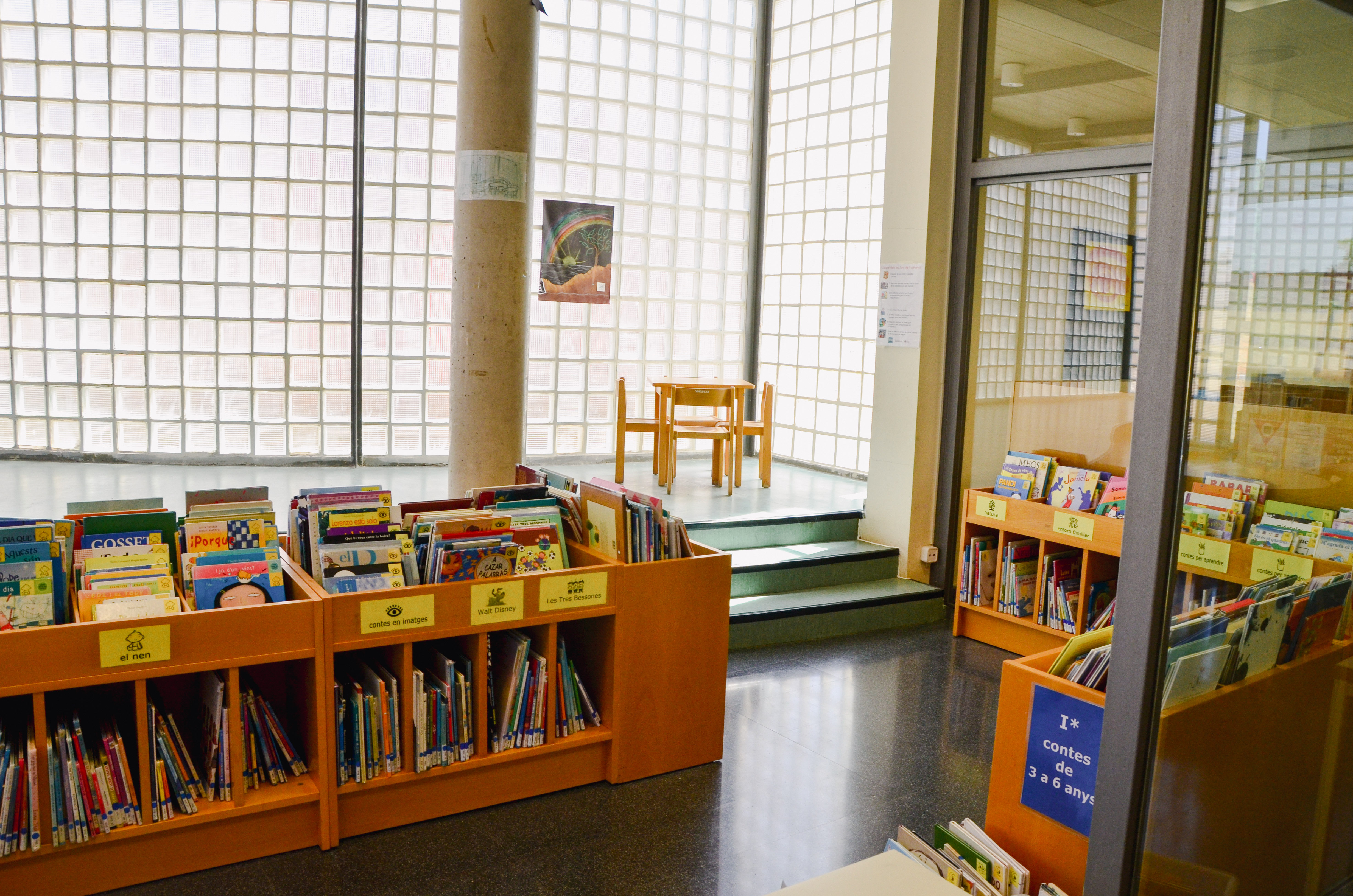 biblioteca-zona-lectura.jpg