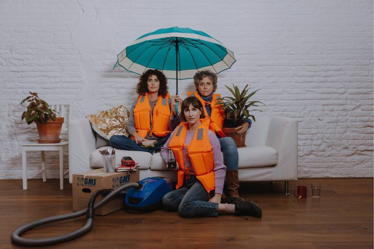 Teatre: Els objectes flotants.