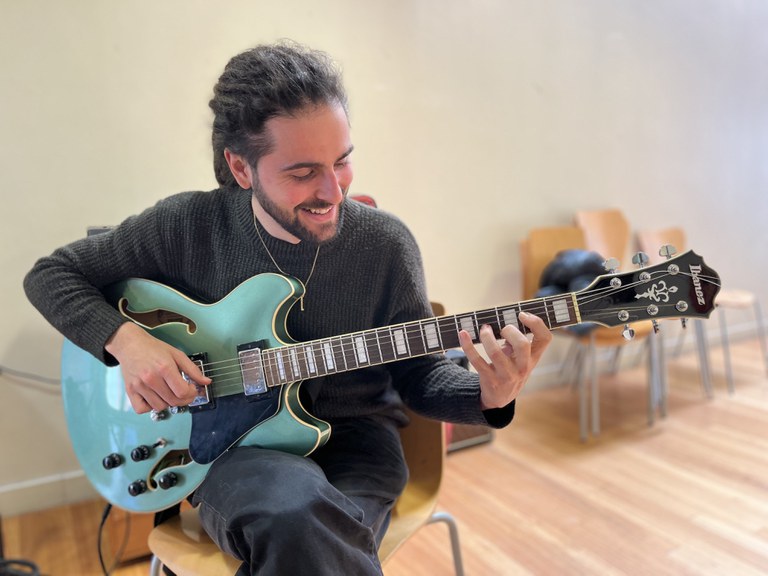 Albert Poll (Guitarra, Agrupacions i Coordinació)